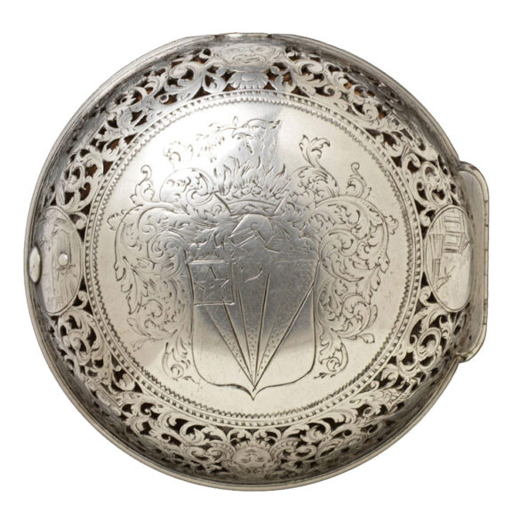 English silver repeating verge pocket watch Circa 1700 English silver repeating verge pocket watch Circa 1700