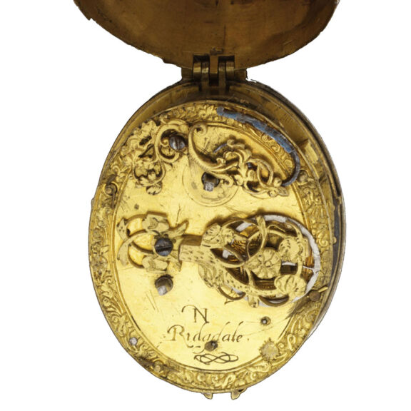 English silver and gilt brass oval form watch Circa 1610 English silver and gilt brass oval form watch Circa 1610