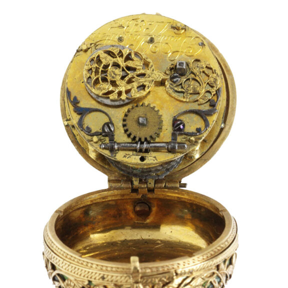 Dutch gold watch with a filigree floral design Circa 1650 Dutch gold watch with a filigree floral design Circa 1650