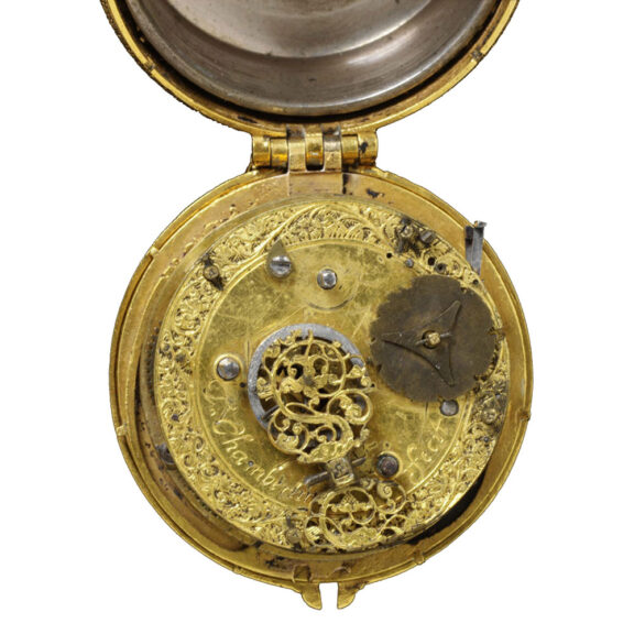 English gilt brass hour striking pocket watch Circa 1600 English gilt brass hour striking pocket watch Circa 1600