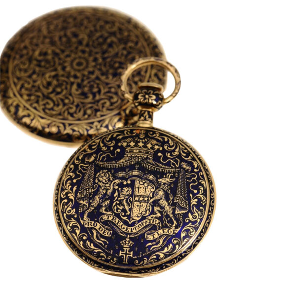 A Swiss gold watch with floral champlevé decor Circa 1820 A Swiss gold watch with floral champlevé decor Circa 1820
