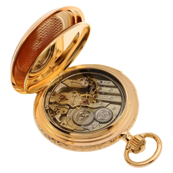 A Swiss hunting in a lavishly ornamented gold case Circa 1890 A Swiss hunting in a lavishly ornamented gold case Circa 1890