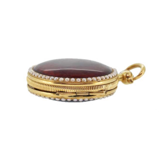 Exquisite French gold and enamel cylinder watch Circa 1830
