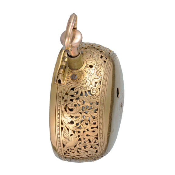 English gold quarter repeater in gold pair cases Circa 1720 English gold quarter repeater in gold pair cases Circa 1720